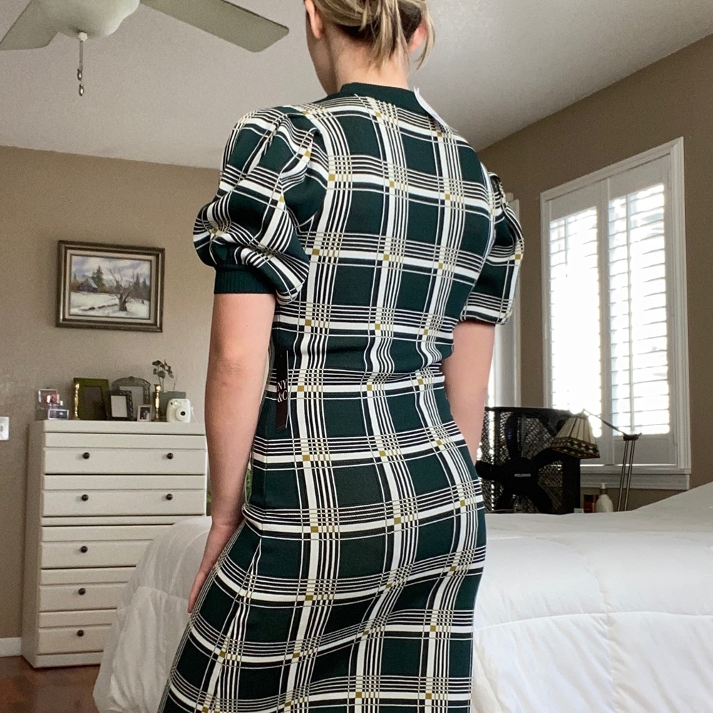 NWT New York & Company plaid puff sleeve dress - Picture 4 of 5